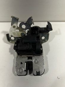 2011 Audi A3 Fl 5 Door Hatchback Boot / Tailgate Lock 8r0827505a A1l1b515g