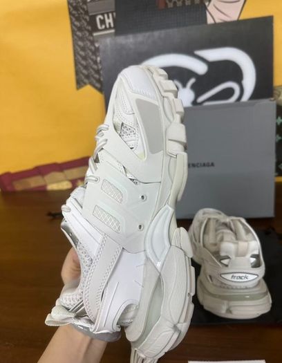 Balenciaga track