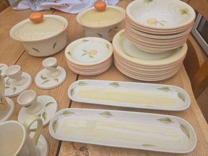 Ceramics Dinner Set, Plates, Cups, Casserole Disch, egg