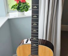 Taylor 618e Flamed maple