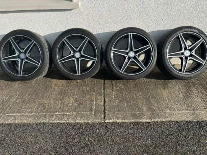 Alloys  AMG 18 Staggered Alloy Wheels