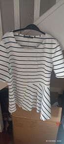 ladies top. M&S size 14