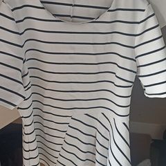 ladies top. M&S size 14
