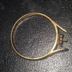 9ct gold ring