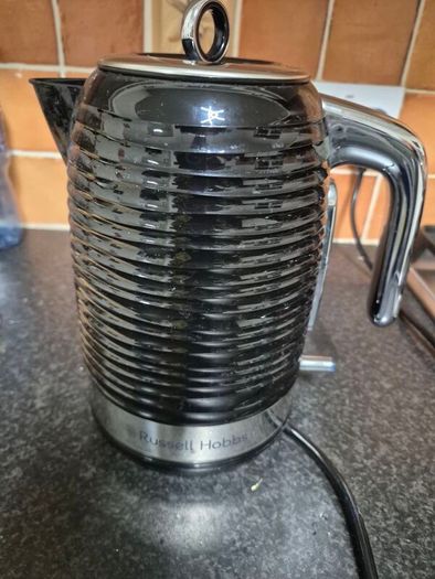 ELectric Kettle Russel Hobbs excellent condn