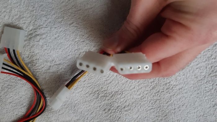 MOLEX male to MOLEX female Hard Drive Power Y Splitter Cable Adaptor