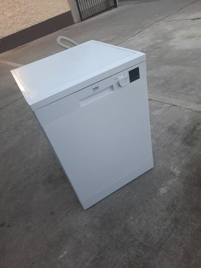 Beko Dishwasher Working Perfectly