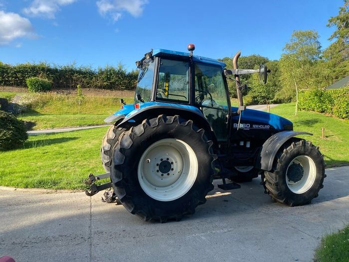 New holland 8360