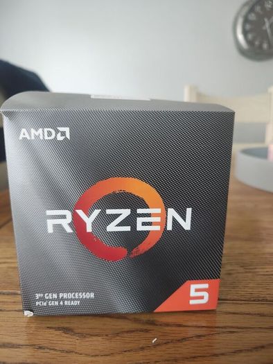 AMD Ryzen 3600xt + 32 GB RAM DDR4 + MSI Carbon WIFI Matherboard