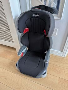 Graco Junior Maxi Highback Booster Car Seat (Retractable Cup Holders)