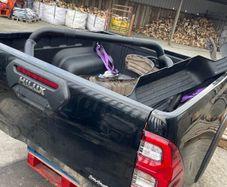 Toyota hilux tub