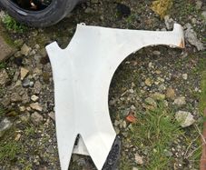 toyota auris passenger wing