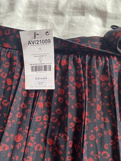 Ladies Skirt size 12 BNWT