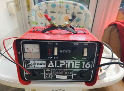 12V 24V Battery Charger.