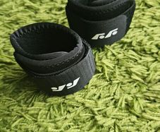 Wrist wraps. Gym weightlifting wraps