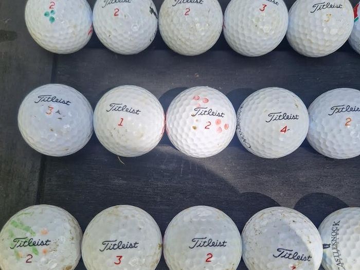 30 pre used Titleist golf balls
