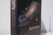 Astronomy - An Introduction to the Universe