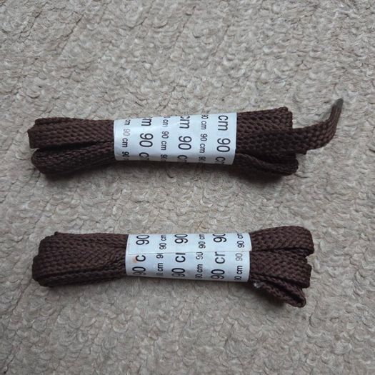2 sets of flat brown shoelaces 90 cm