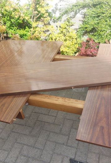 Fabulous Original Mid-Century Modern Extendable Dining or Kitchen Table For Four to Six People, Very Good Condition, Chairs NOT Included