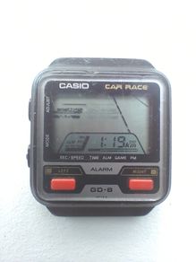Super rare 1984 Casio GD-8 233 car race game watch