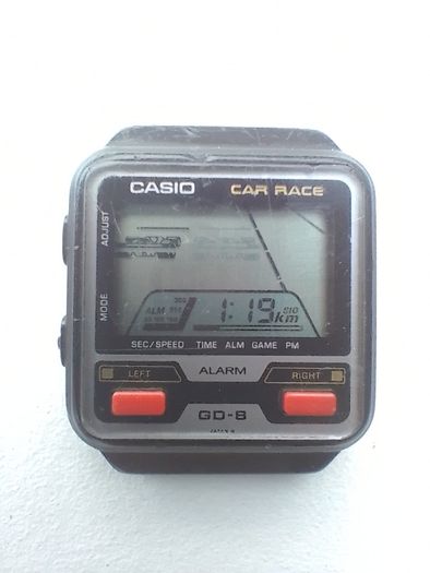 Super rare 1984 Casio GD-8 233 car race game watch
