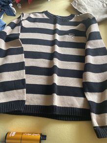 boys sweater  Burberry
