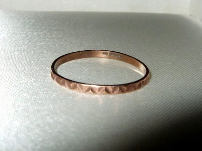 Vintage Hallmarked 9k Rose Gold Geometric Ring