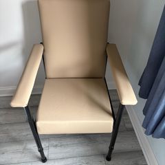 Orthopedic chair
