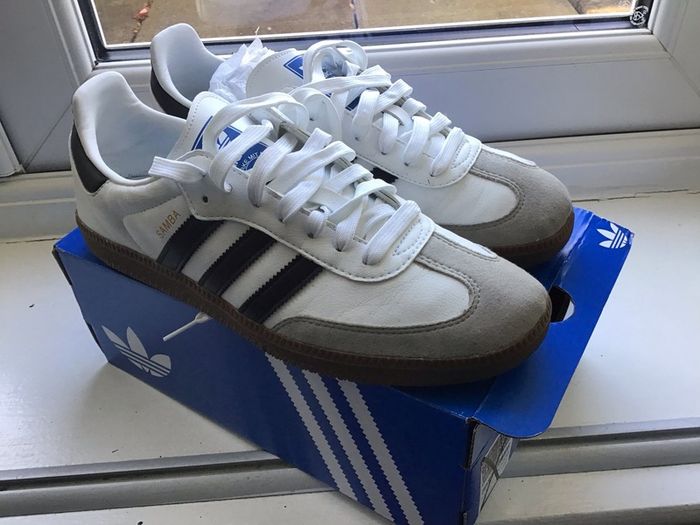 Adidas Samba runners (Size 8.5)