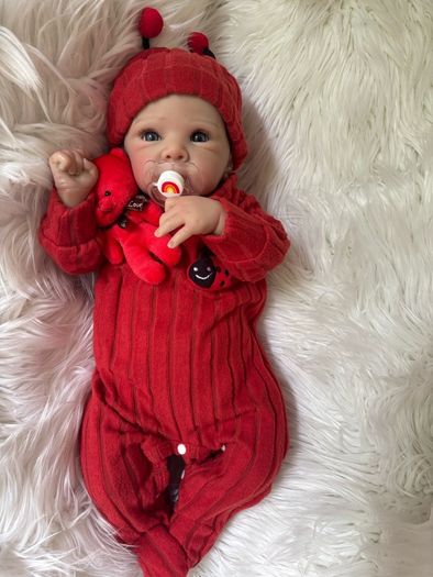 Reborns By Laura.  Introducing Bella Bug 4lb Reborn Doll. Welcome To View