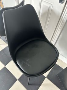 diningD chairs