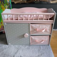doll bed
