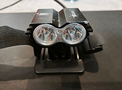 Mountain bike head light handlebar torch