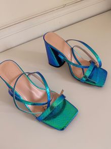 Holographic heels