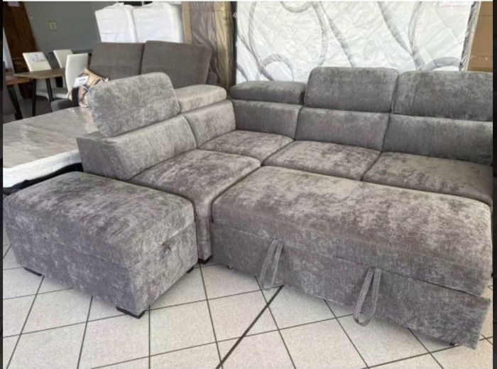 Nice couch/sofa/sofabed
