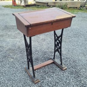 School Desk Cast Iron Legs KAS1304