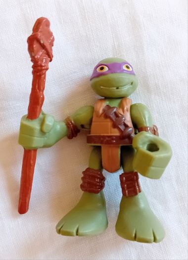 3 Ninja Turtle Figures