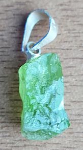 4.5 ct Green Peridot Crystal on 925 Silver bail