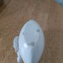 Unknown Vase in excellent condition with beautiful white roses Image 6
