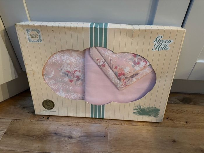 Vintage Greenhills Sheets