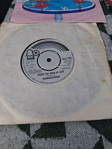 17 Quality 70's 45 Vinyls