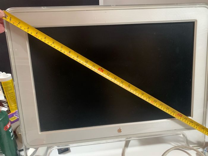 apple screen/ monitor