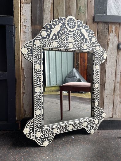 Inlay mirror