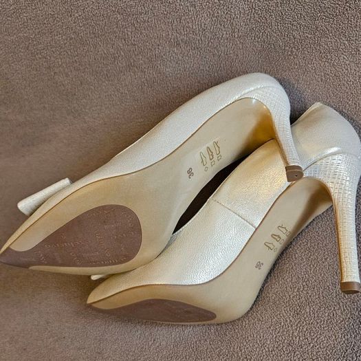 Emis new collection court light gold bow detail high heel leather shoes UK3.5 EU 36 new & boxed
