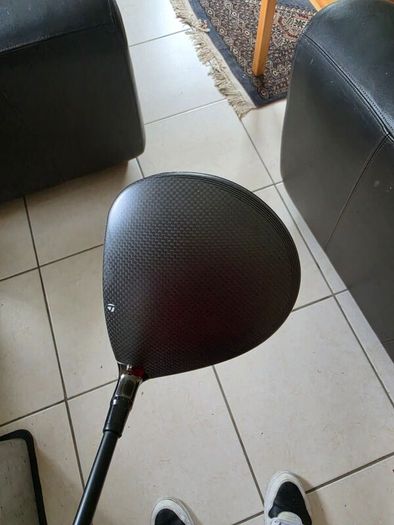 Taylormade Qi35 driver (right handed)