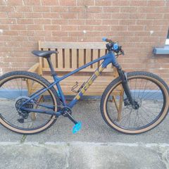 2025 Trek Marlin 5 Mountain Bike