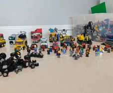Huge LEGO Collection Bundle: City Vehicles, Minifigures, Manuals, Huge Tub of Bricks!