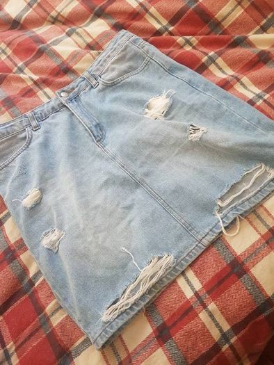 New Look tall distressed denim skirt