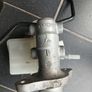 master brake cylinder Image 2