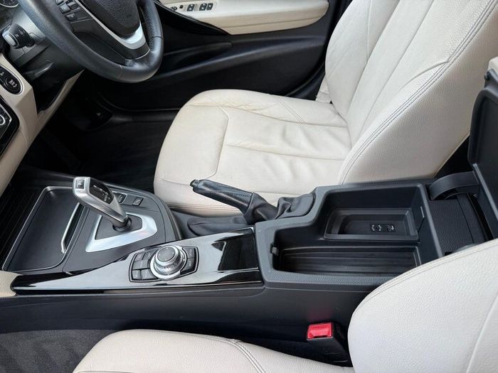 BMW 3-Series 2016